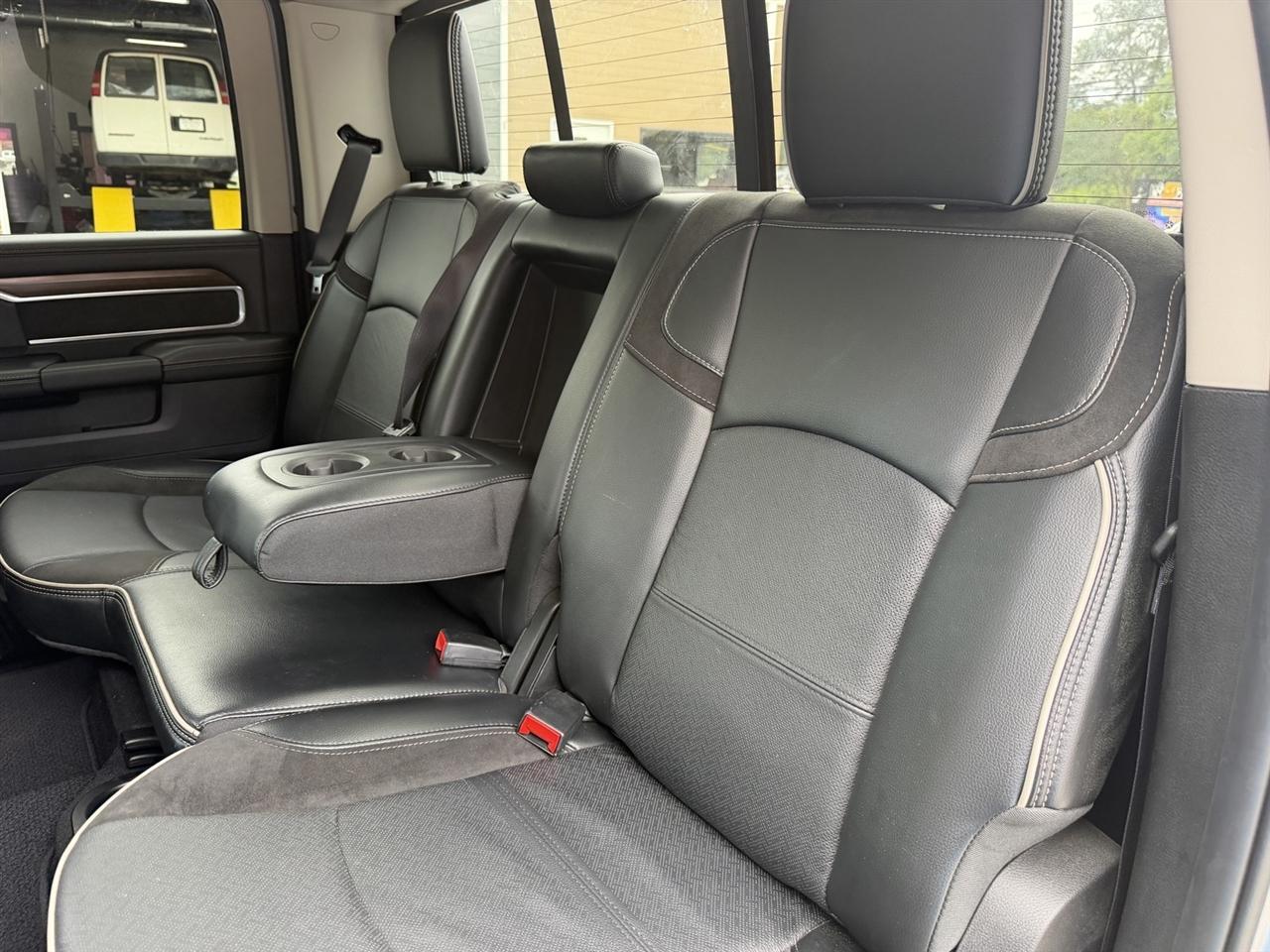 RAM 2500 Laramie Crew Cab SWB 4WD 2024