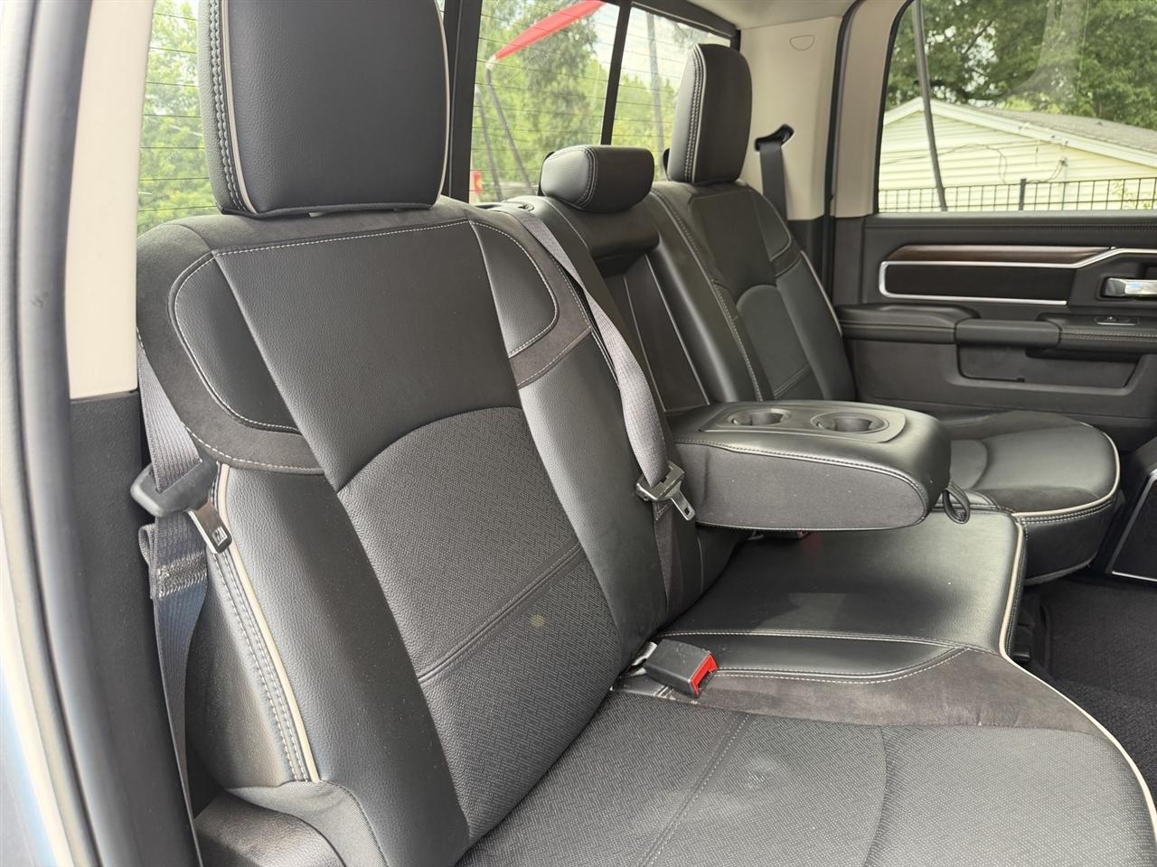 RAM 2500 Laramie Crew Cab SWB 4WD 2024