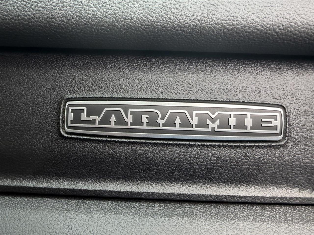 RAM 2500 Laramie Crew Cab SWB 4WD 2024