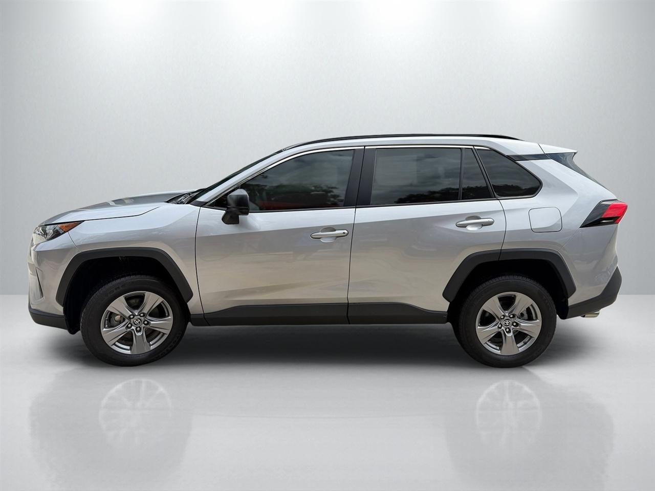 Toyota RAV4 Hybrid LE 2022