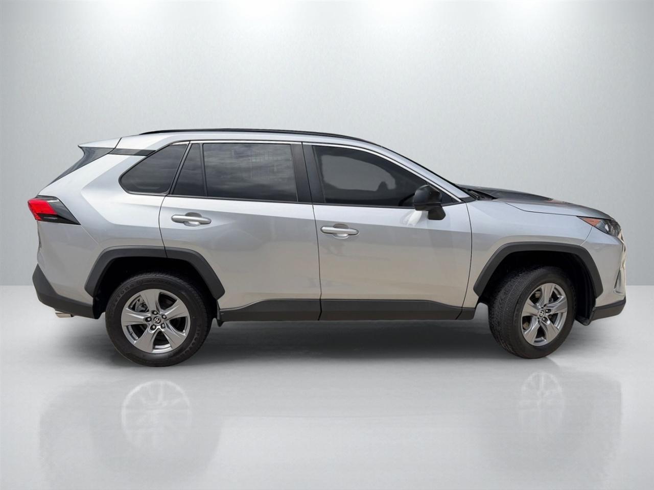Toyota RAV4 Hybrid LE 2022