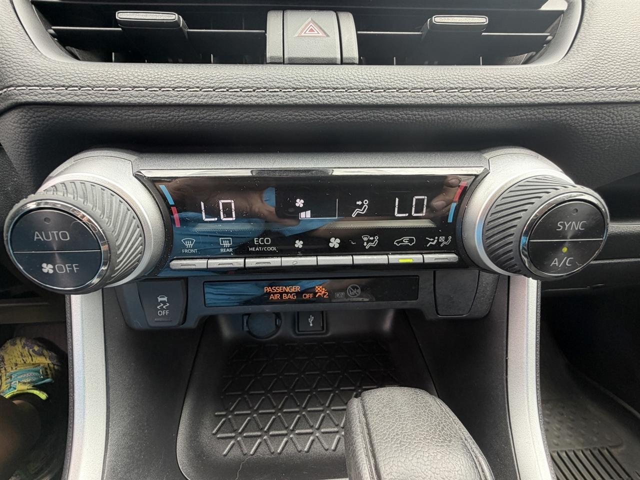 Toyota RAV4 Hybrid LE 2022