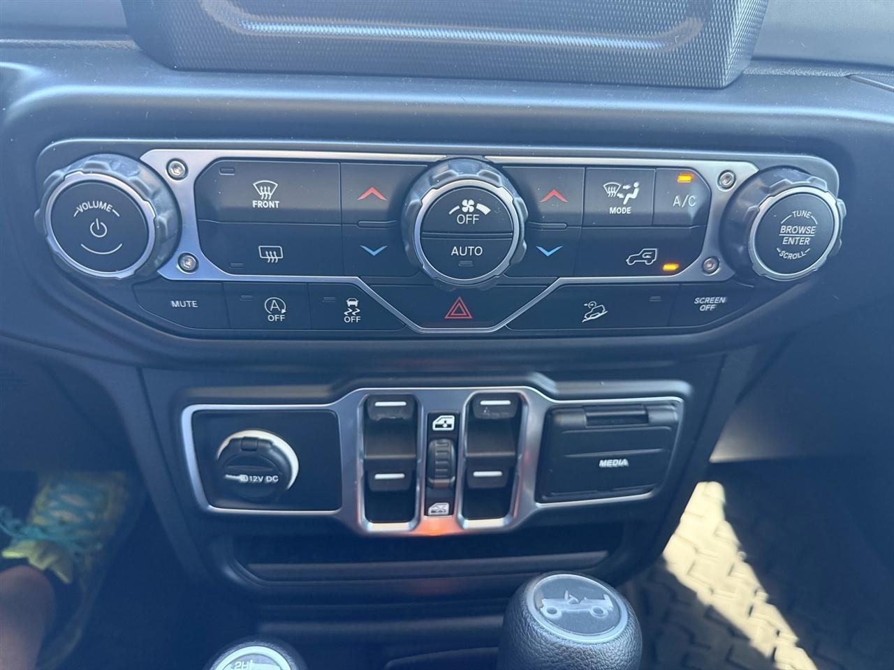 Jeep Wrangler Unlimited Sahara 2019