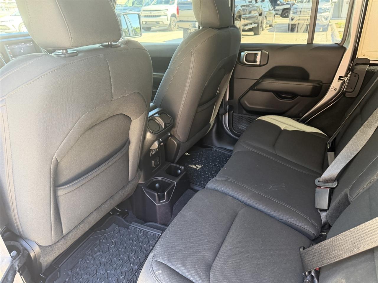 Jeep Wrangler Unlimited Sahara 2019