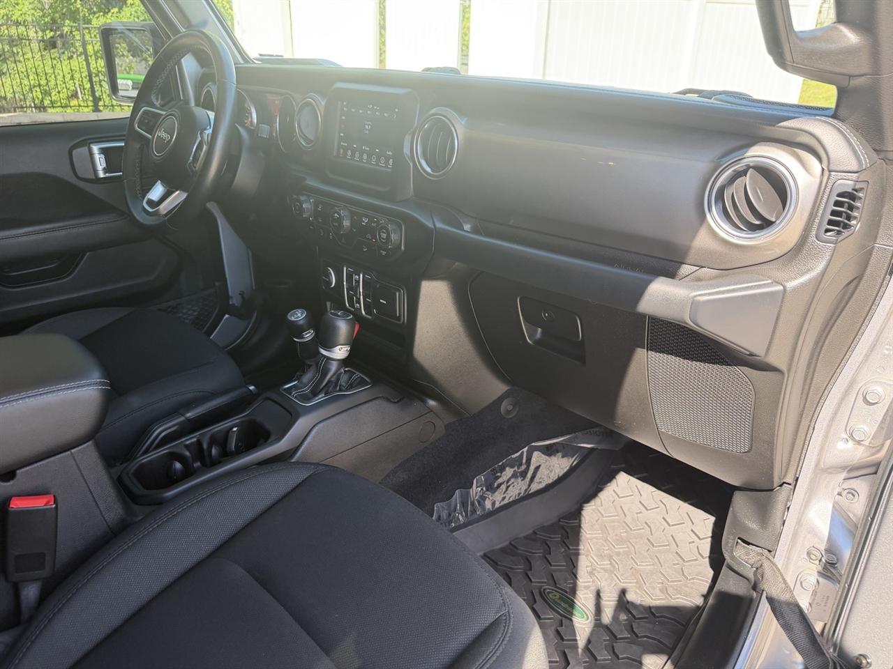 Jeep Wrangler Unlimited Sahara 2019