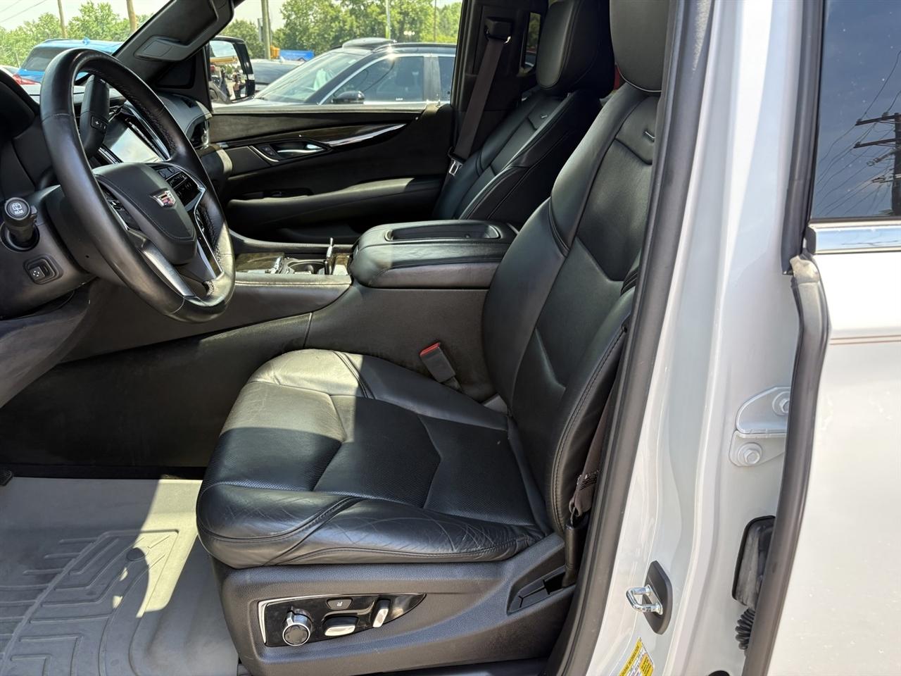 Cadillac Escalade Platinum 4WD 2017