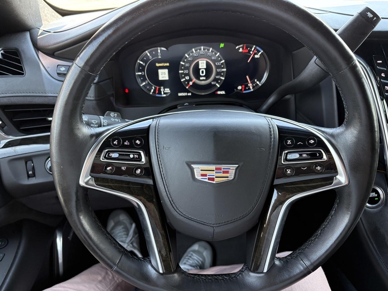 Cadillac Escalade Platinum 4WD 2017