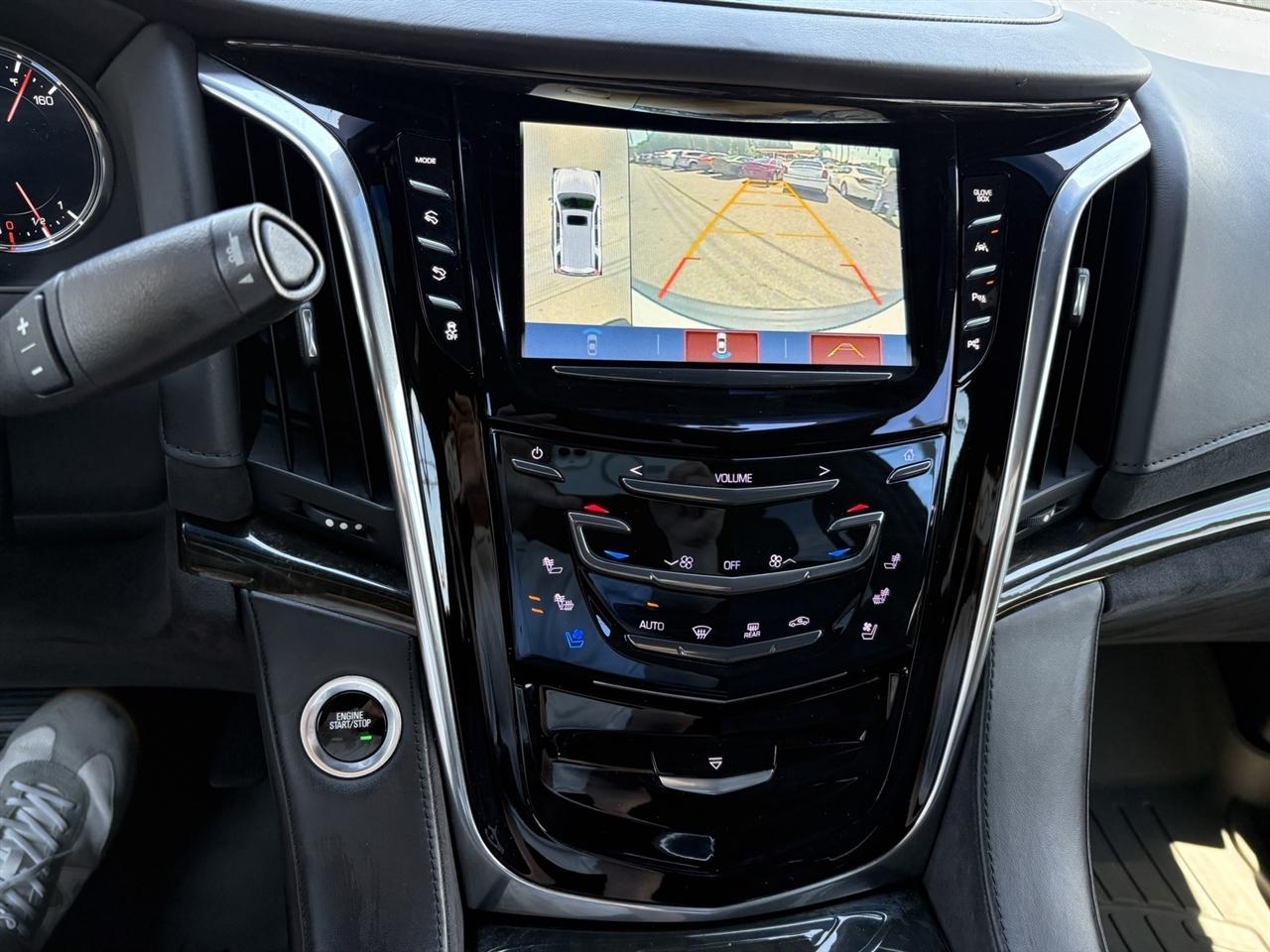 Cadillac Escalade Platinum 4WD 2017