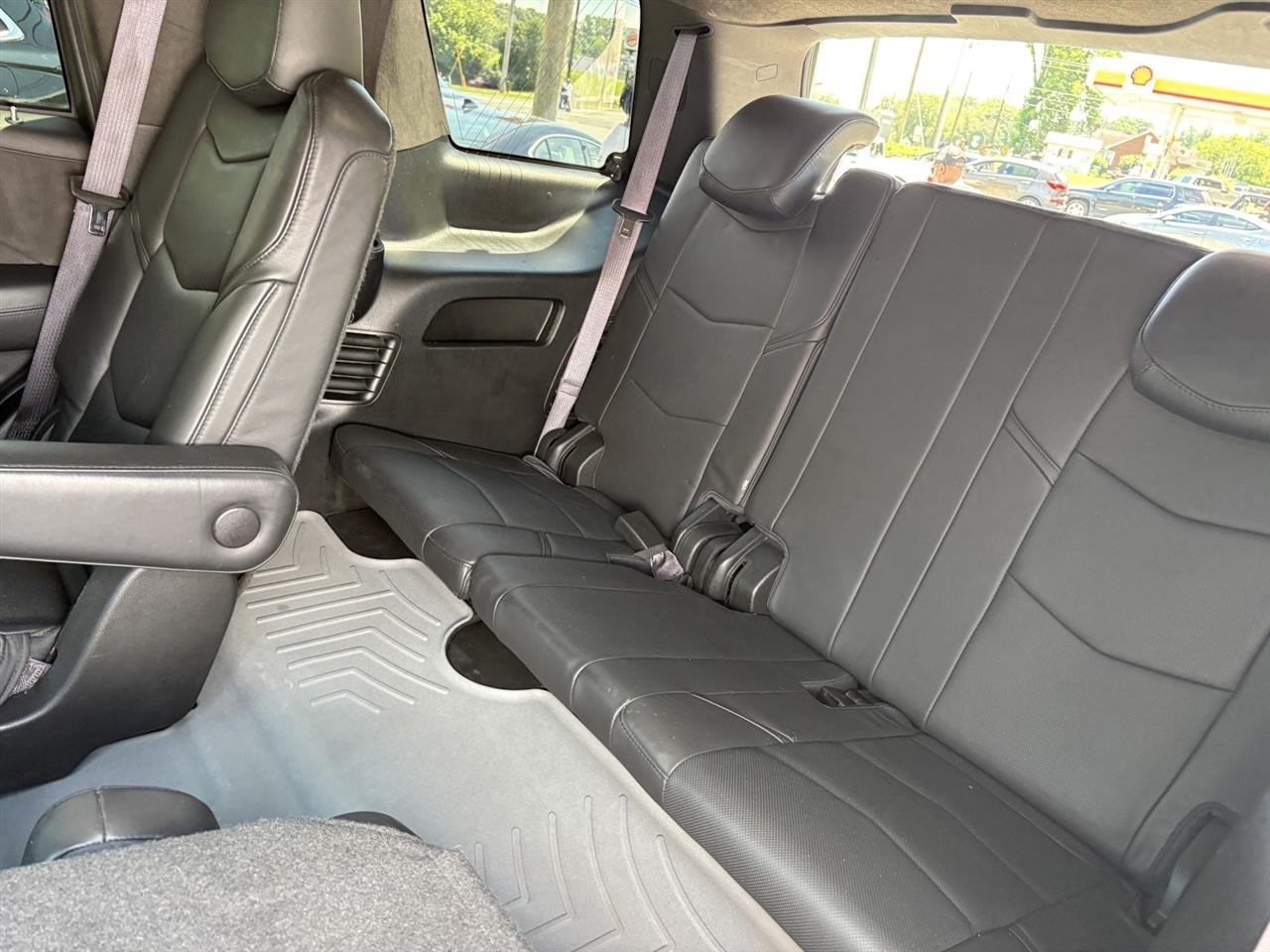 Cadillac Escalade Platinum 4WD 2017