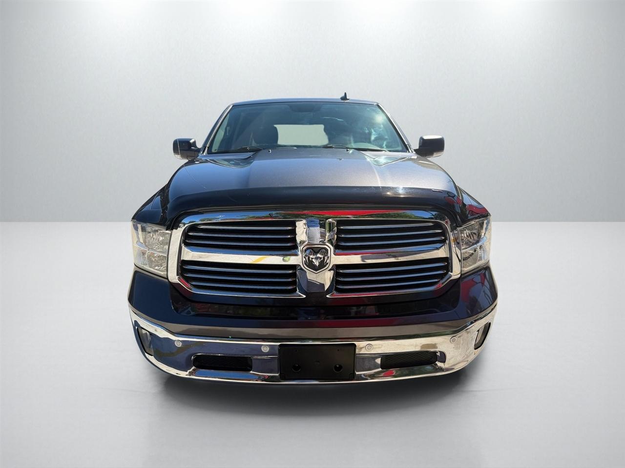 RAM 1500 SLT Crew Cab SWB 4WD 2017