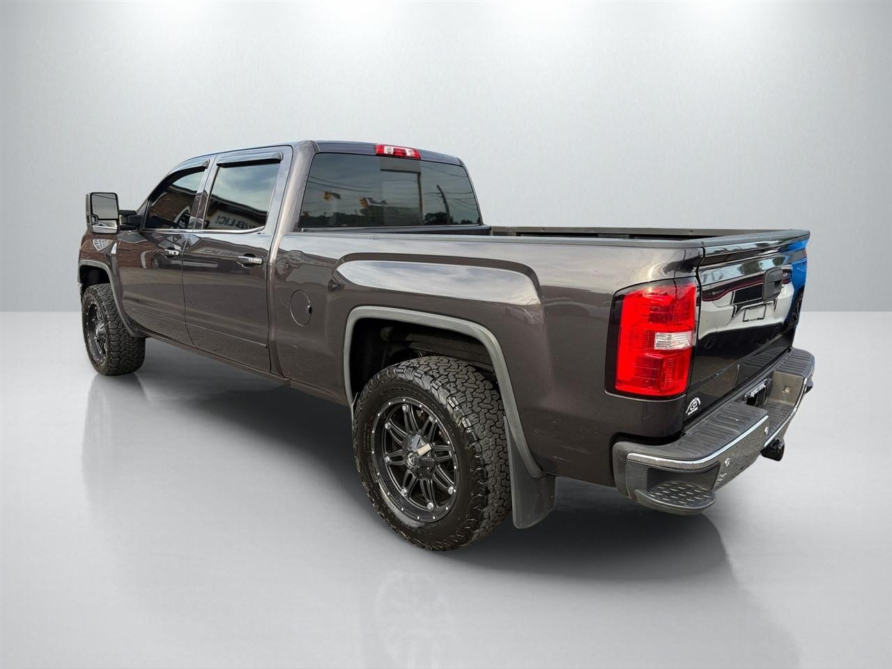 GMC Sierra 1500 SLE Crew Cab Short Box 4WD 2015