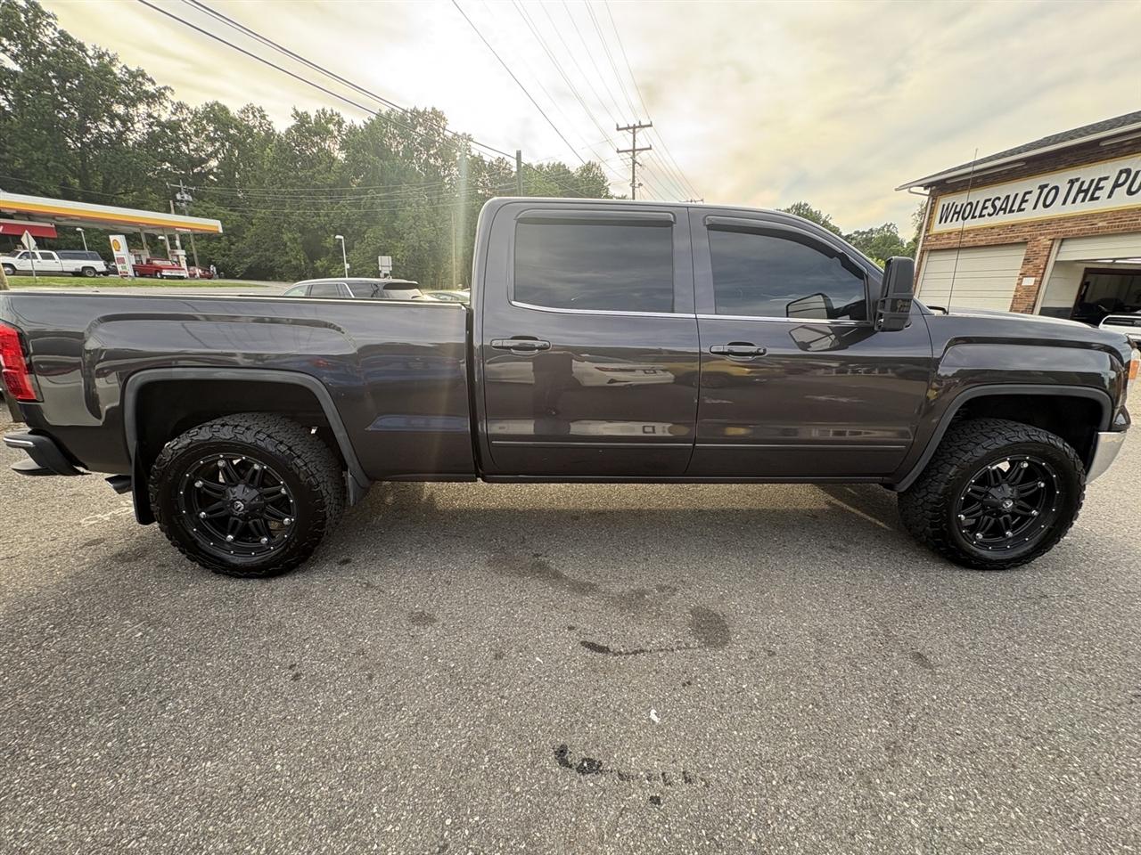 GMC Sierra 1500 SLE Crew Cab Short Box 4WD 2015