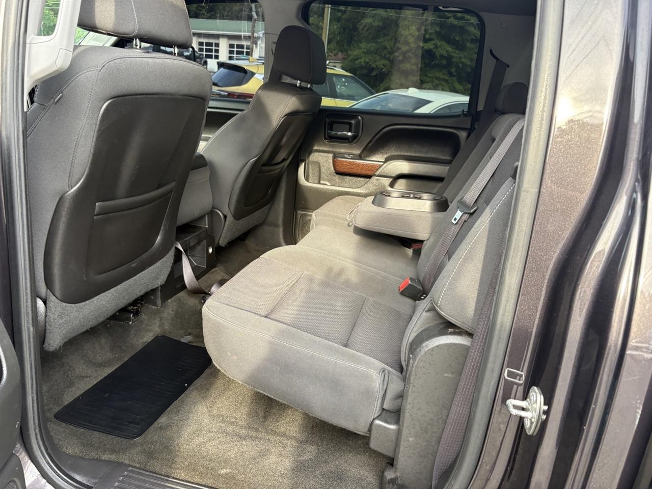 GMC Sierra 1500 SLE Crew Cab Short Box 4WD 2015