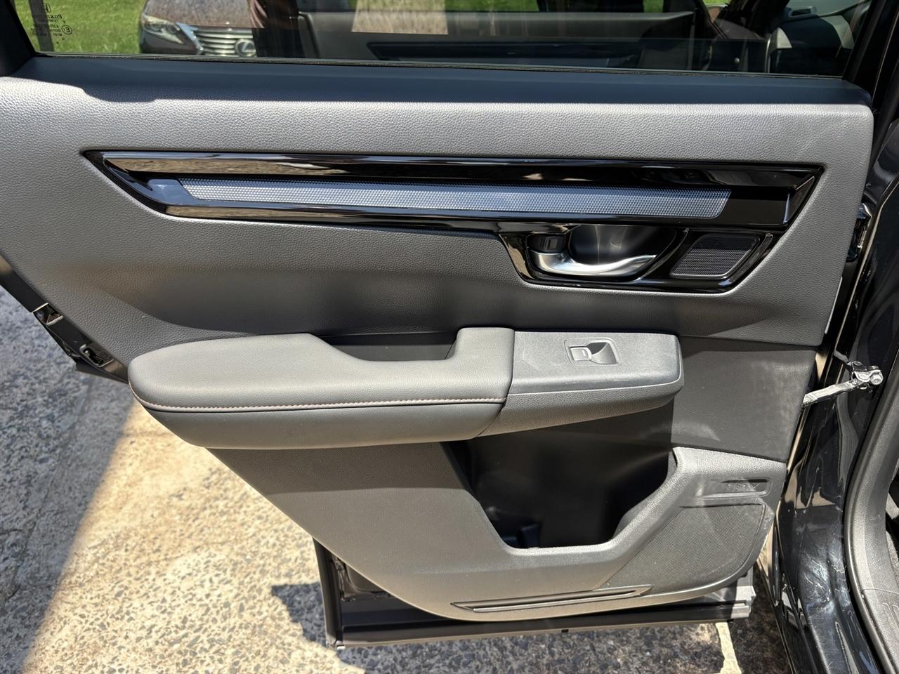 Honda CR-V Hybrid Touring 2025