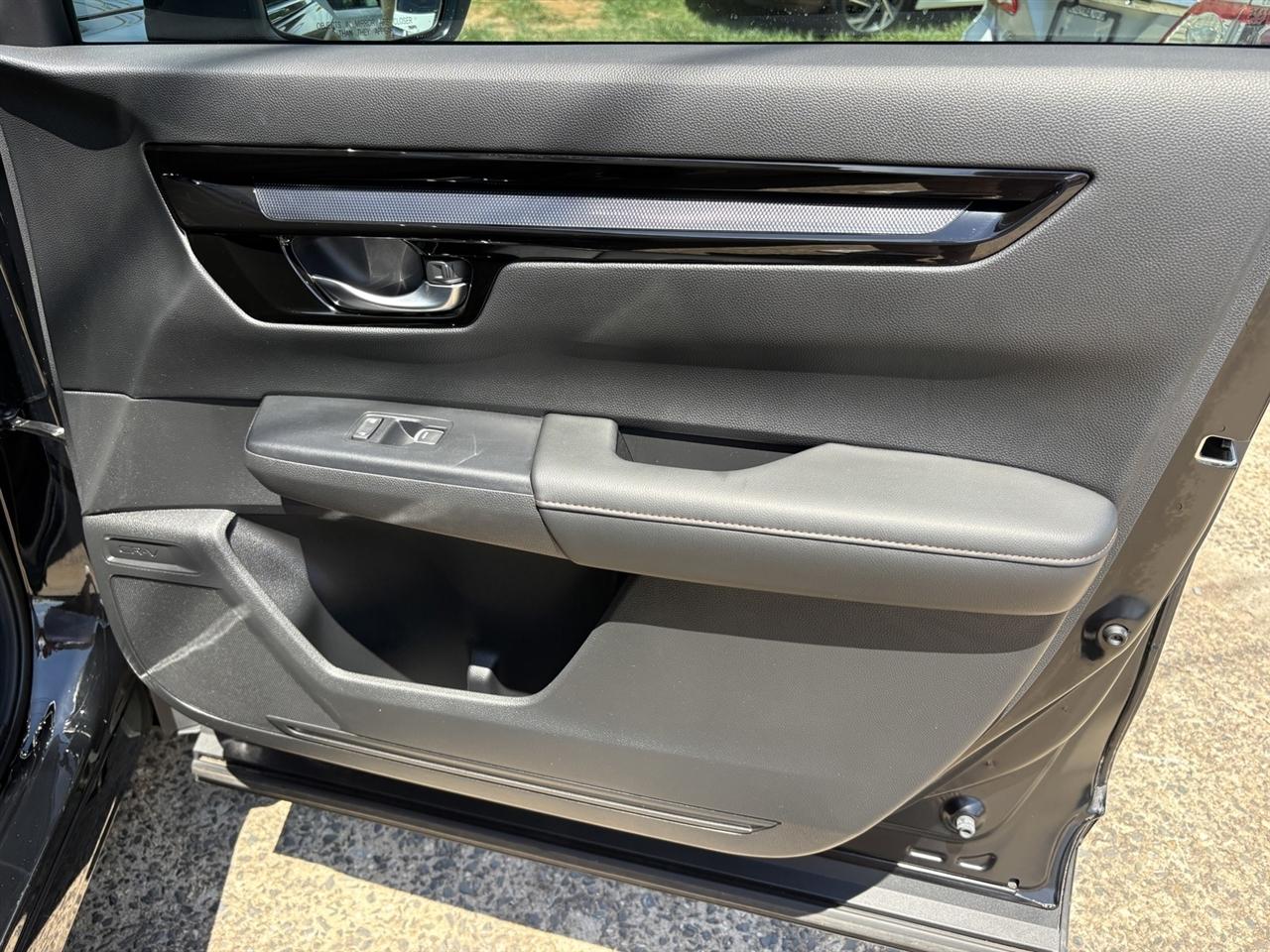 Honda CR-V Hybrid Touring 2025