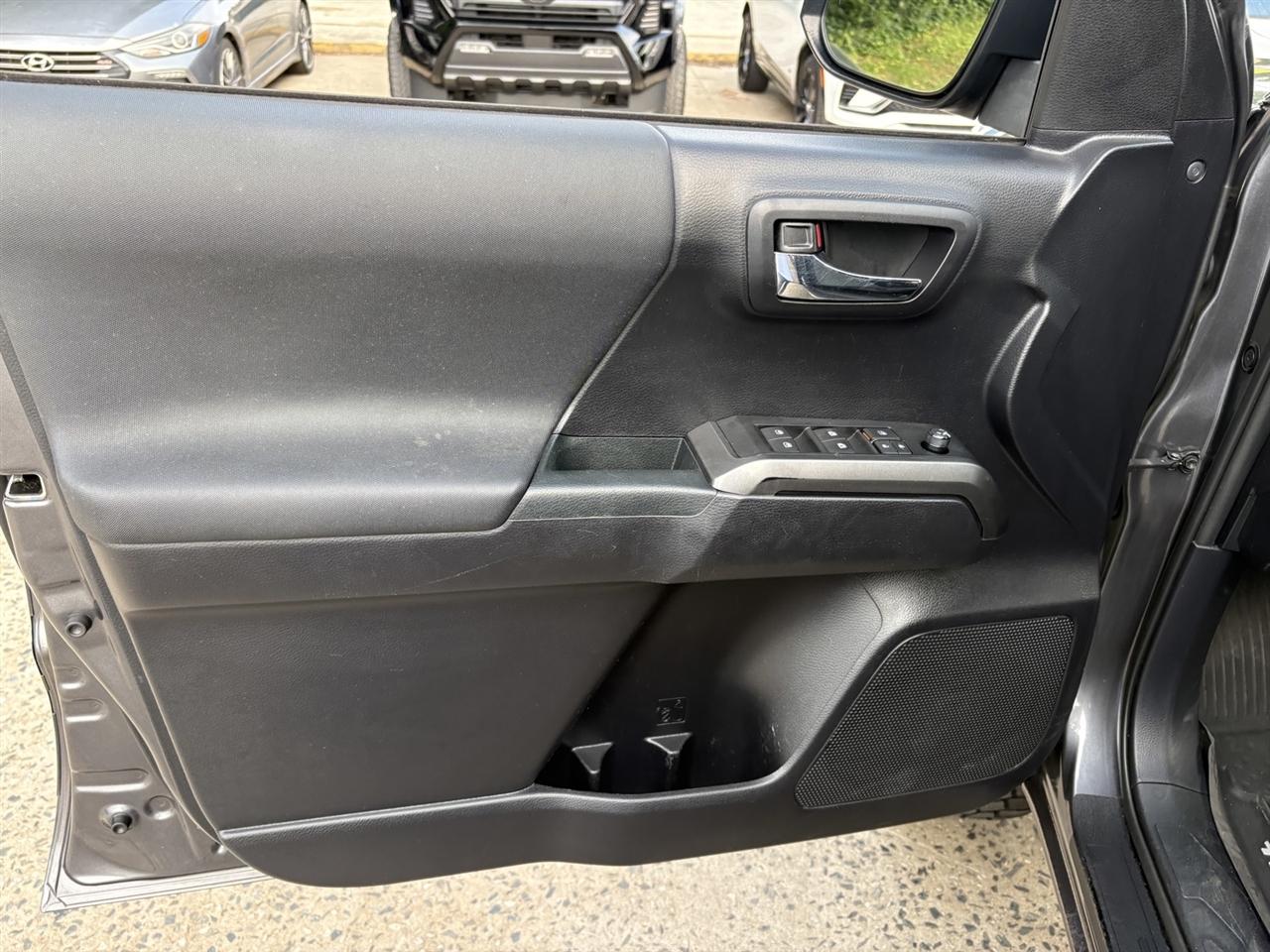 Toyota Tacoma SR5 Double Cab Long Bed V6 6AT 4WD 2020