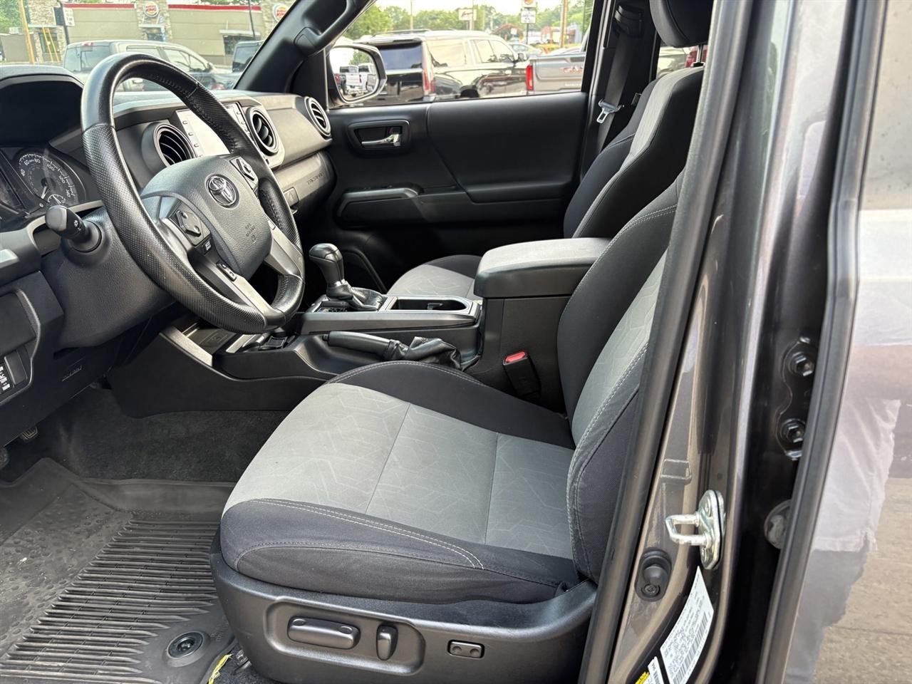 Toyota Tacoma SR5 Double Cab Long Bed V6 6AT 4WD 2020