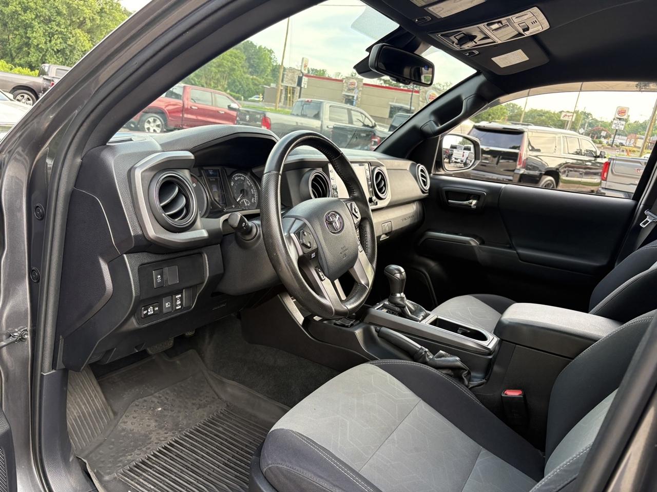 Toyota Tacoma SR5 Double Cab Long Bed V6 6AT 4WD 2020