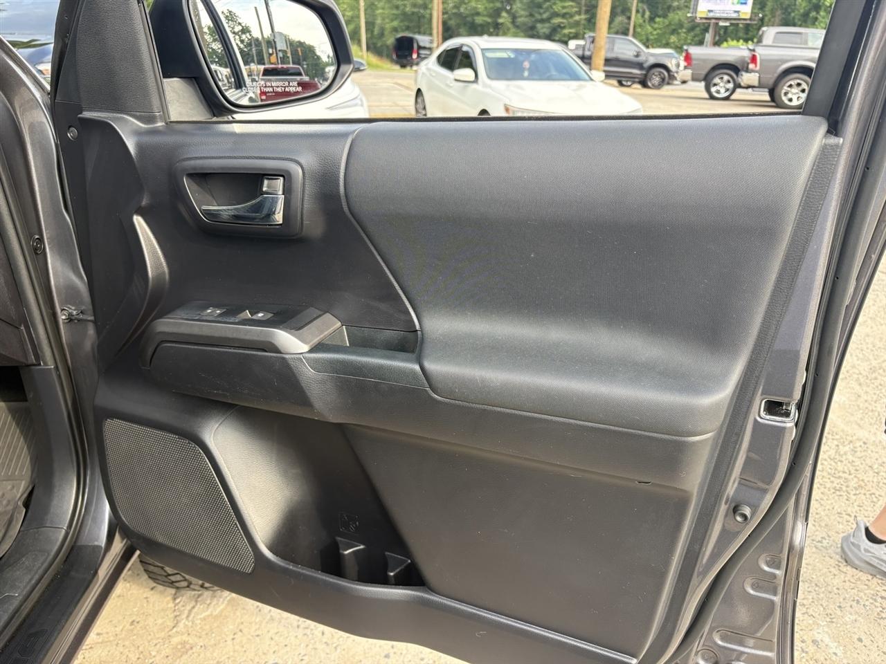 Toyota Tacoma SR5 Double Cab Long Bed V6 6AT 4WD 2020
