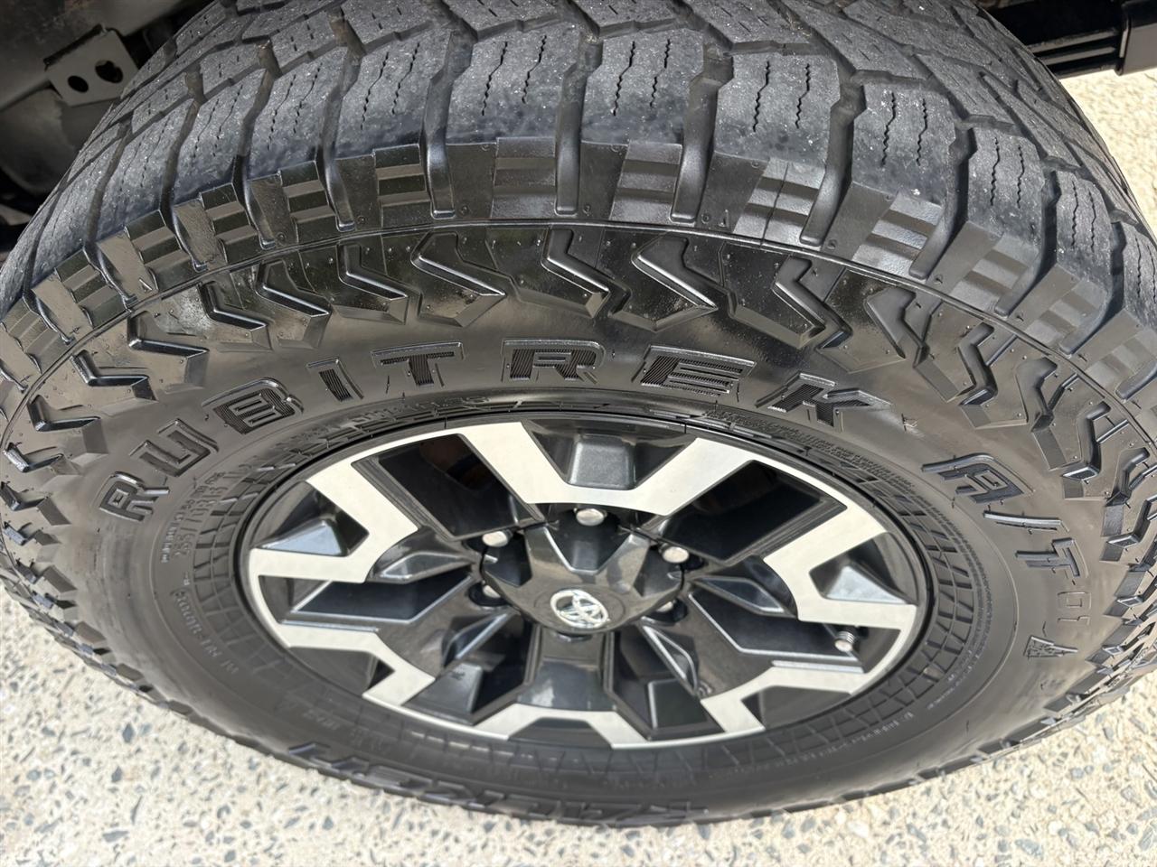 Toyota Tacoma SR5 Double Cab Long Bed V6 6AT 4WD 2020