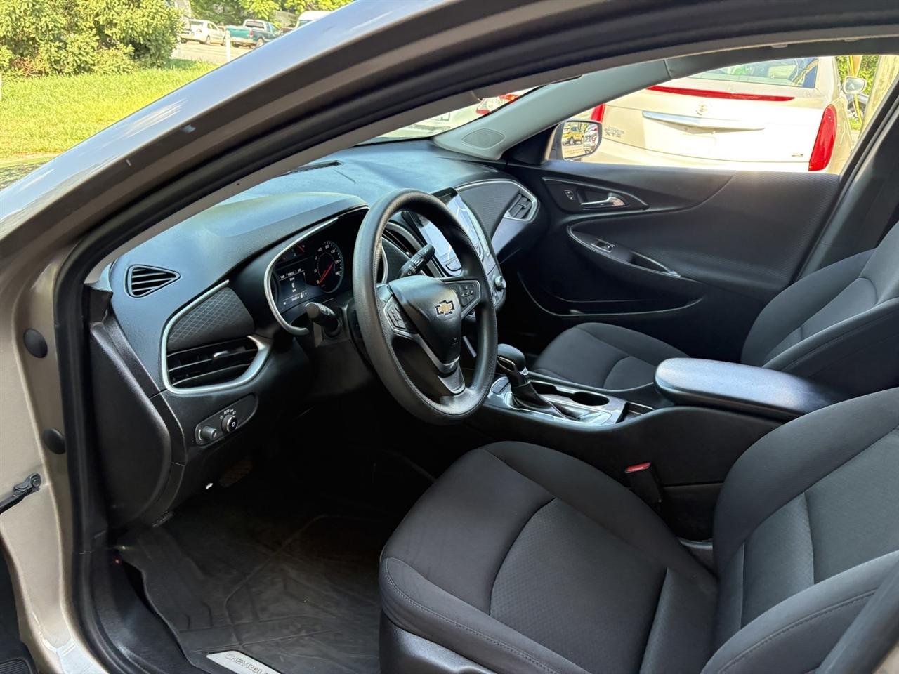 Chevrolet Malibu  2022