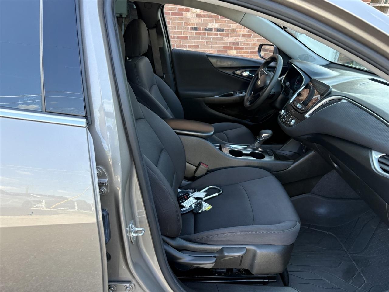 Chevrolet Malibu  2022