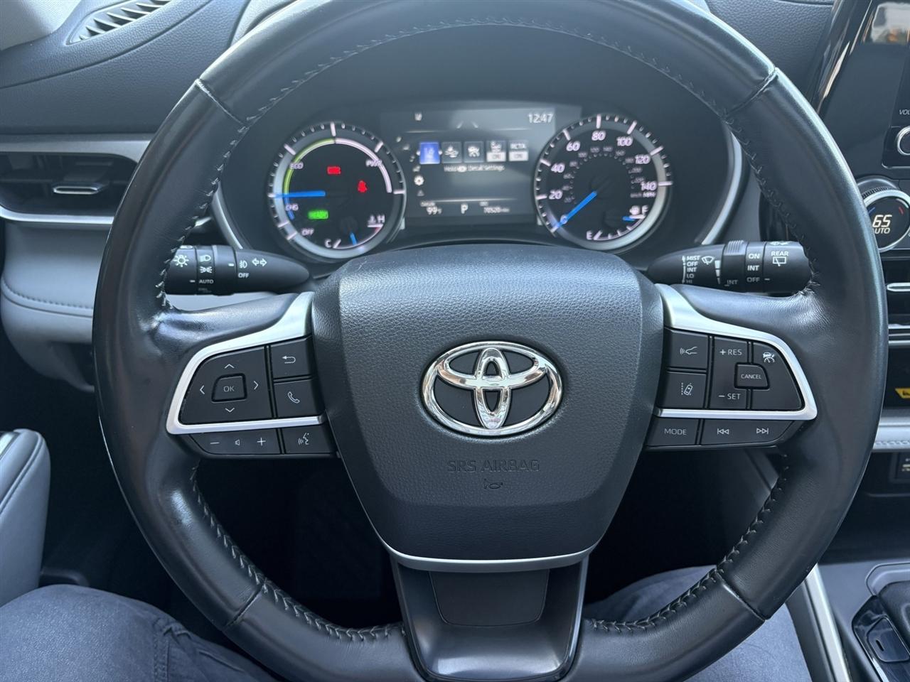 Toyota Highlander Hybrid XLE AWD 2024