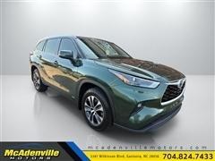 2024 Toyota Highlander Hybrid 