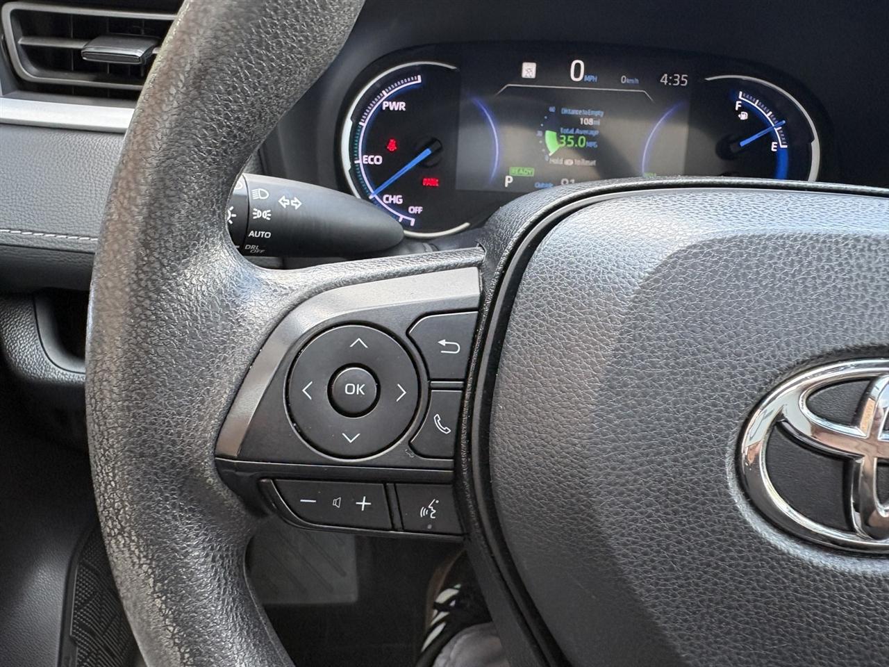 Toyota RAV4 Hybrid XLE 2024