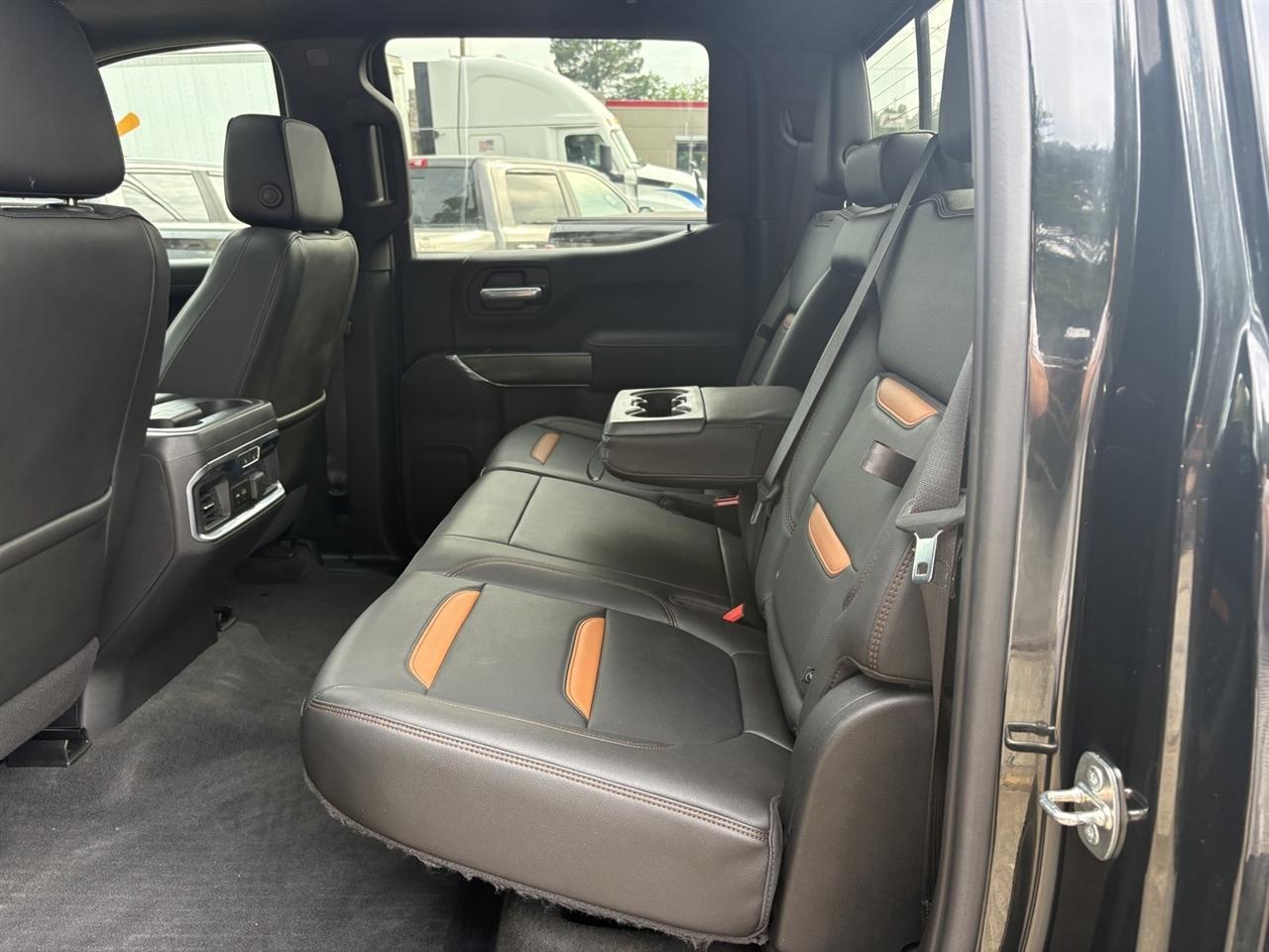 GMC Sierra 1500 AT4 Crew Cab Long Box 4WD 2020