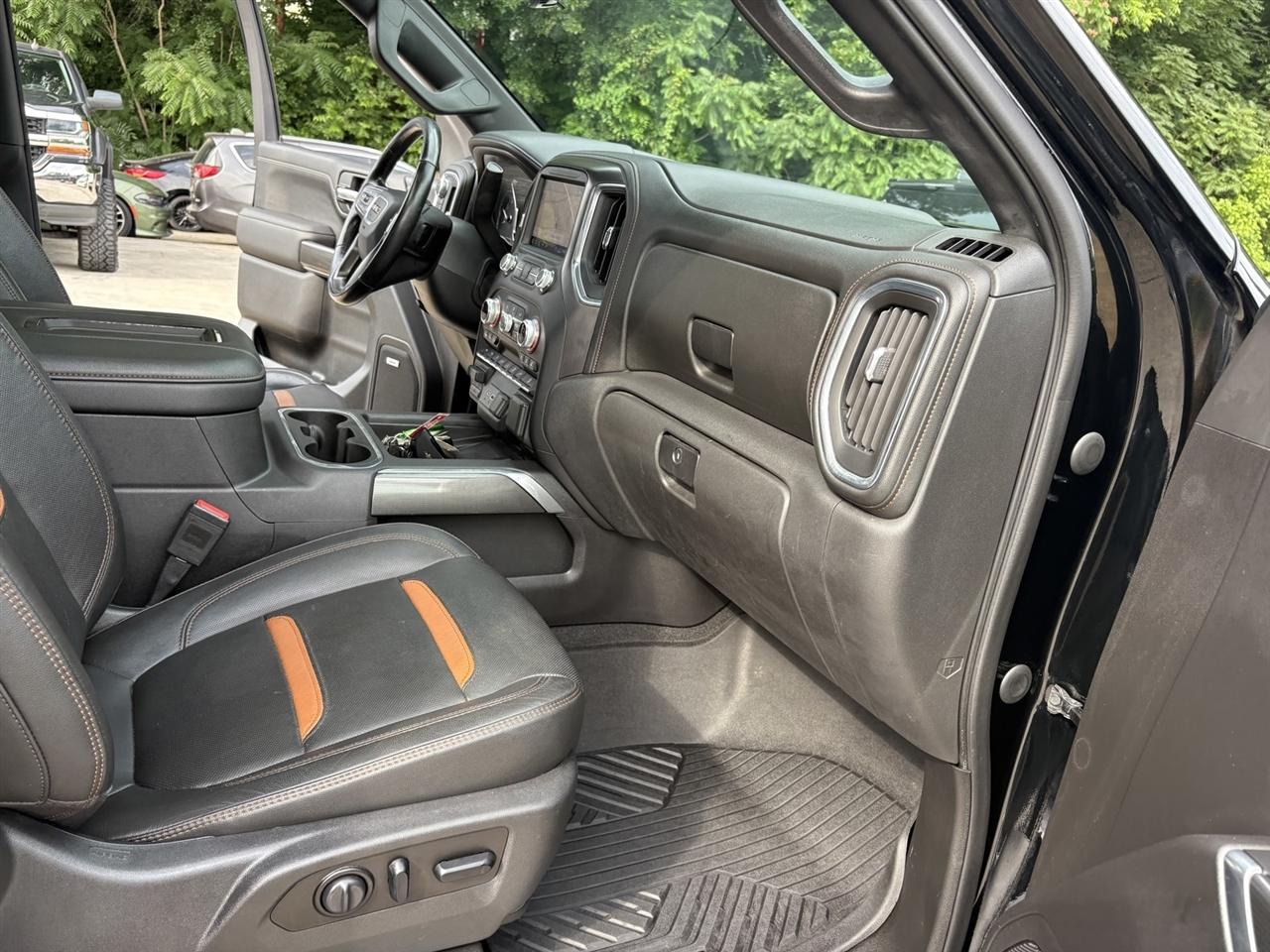 GMC Sierra 1500 AT4 Crew Cab Long Box 4WD 2020