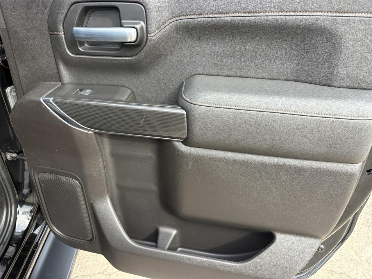 GMC Sierra 1500 AT4 Crew Cab Long Box 4WD 2020