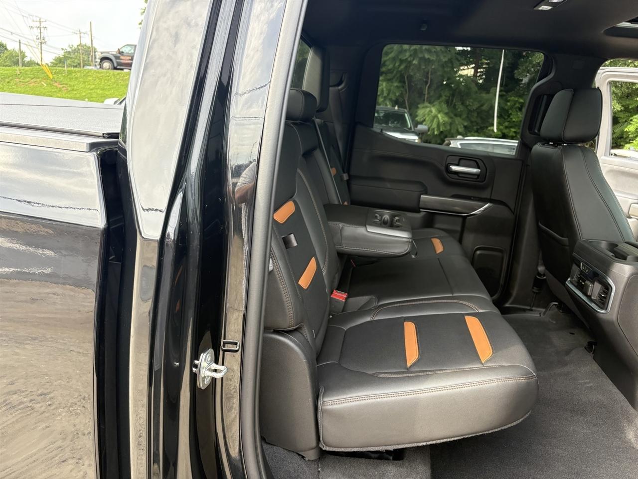 GMC Sierra 1500 AT4 Crew Cab Long Box 4WD 2020