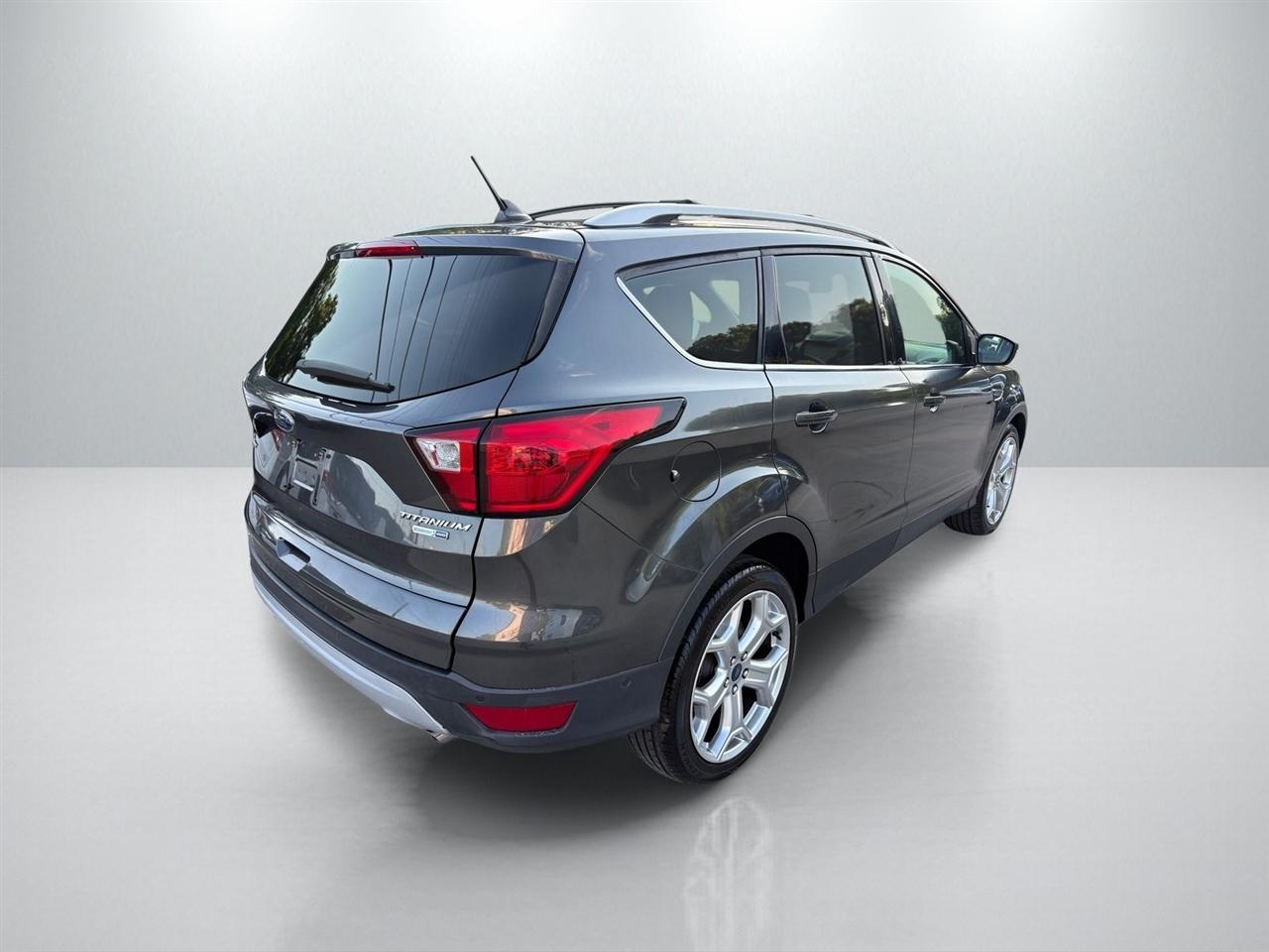 Ford Escape Titanium 4WD 2019