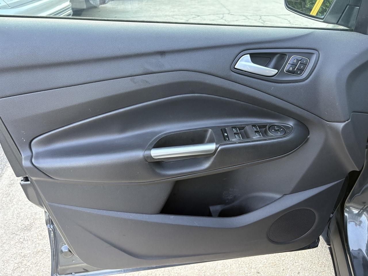 Ford Escape Titanium 4WD 2019