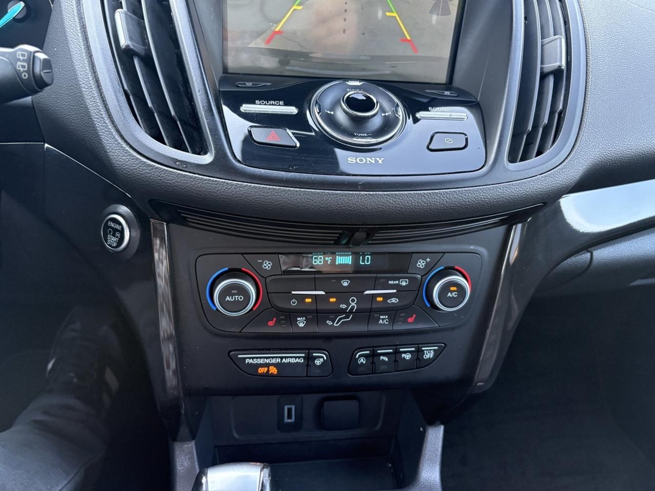 Ford Escape Titanium 4WD 2019