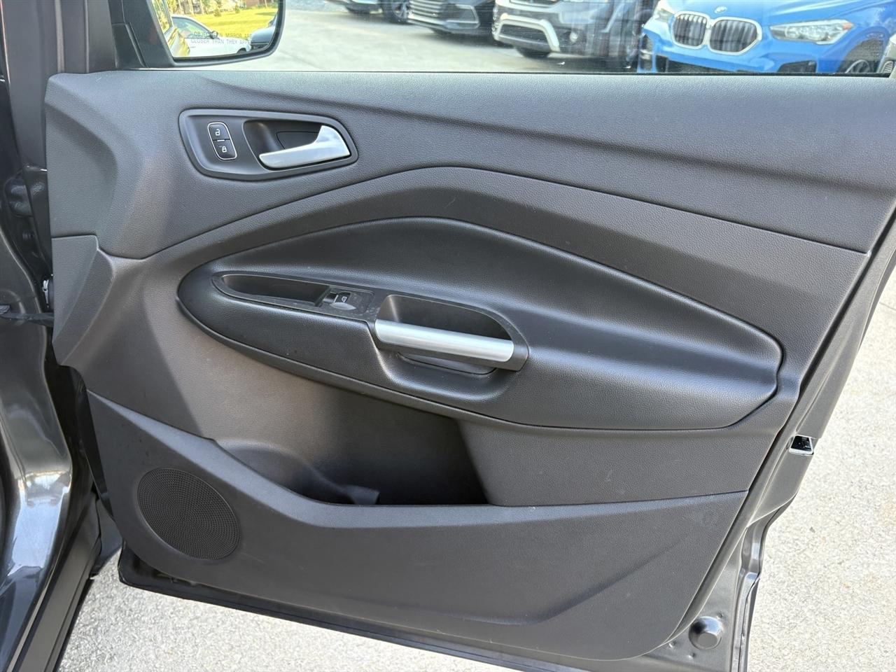 Ford Escape Titanium 4WD 2019