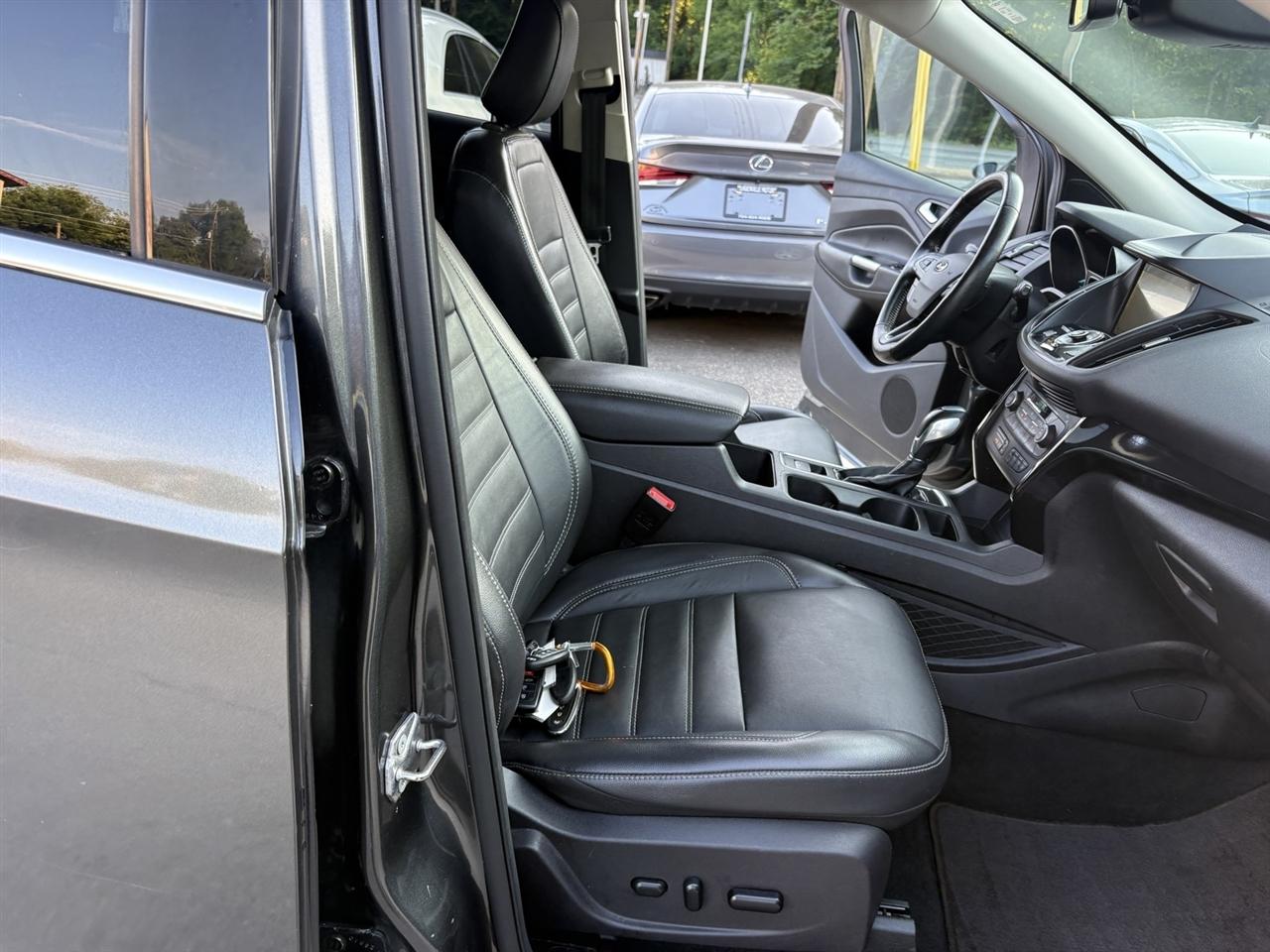 Ford Escape Titanium 4WD 2019