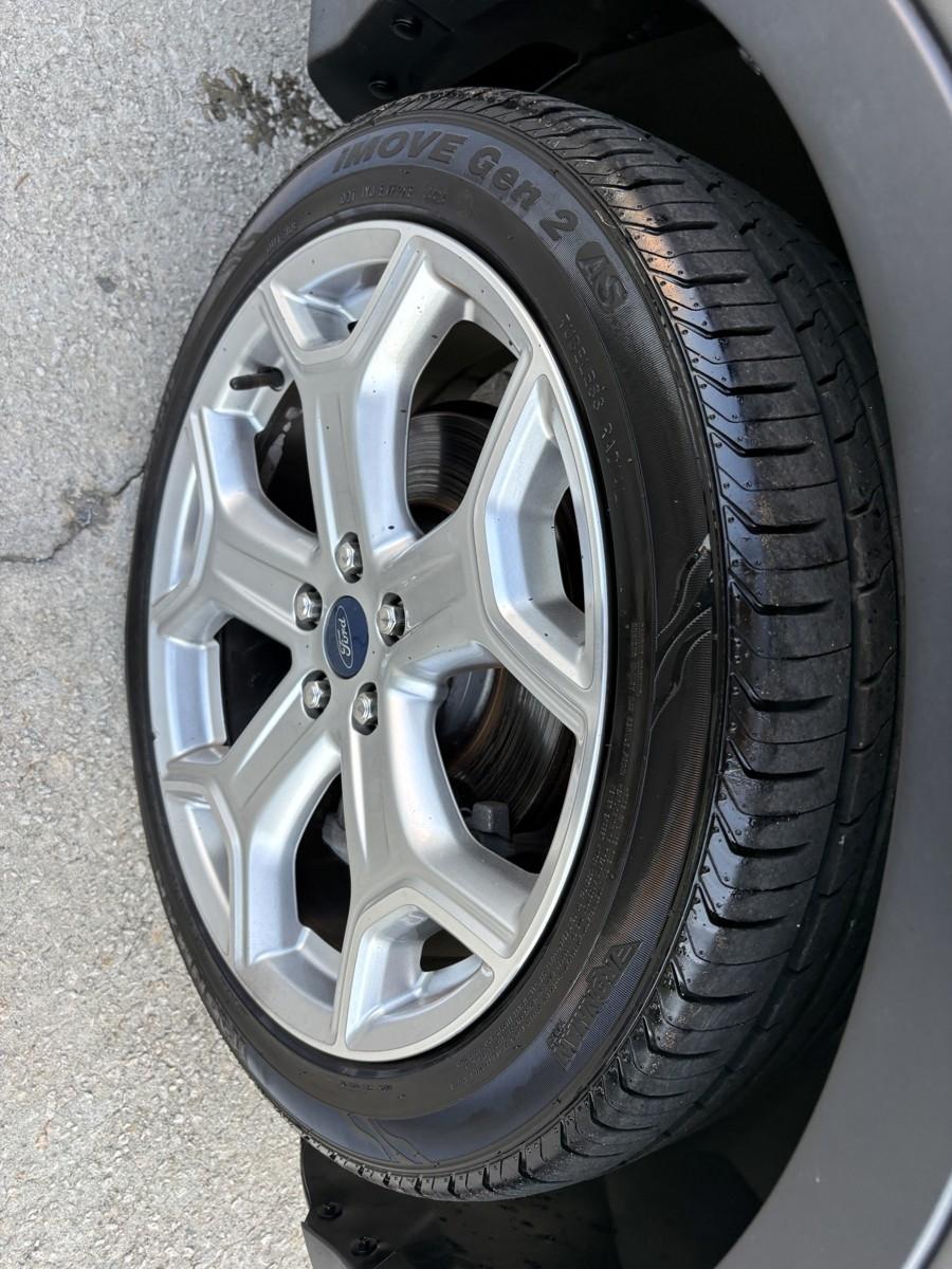 Ford Escape Titanium 4WD 2019