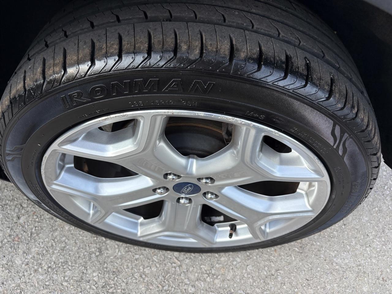 Ford Escape Titanium 4WD 2019