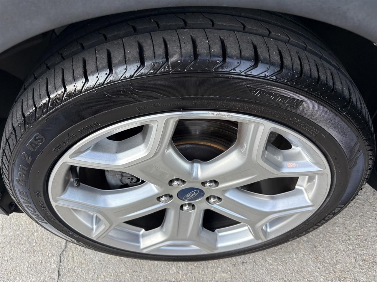 Ford Escape Titanium 4WD 2019