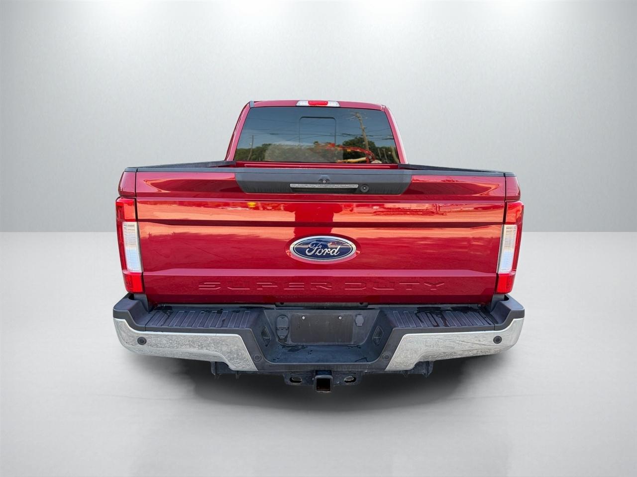 Ford F-250 SD Lariat Crew Cab 4WD 2018