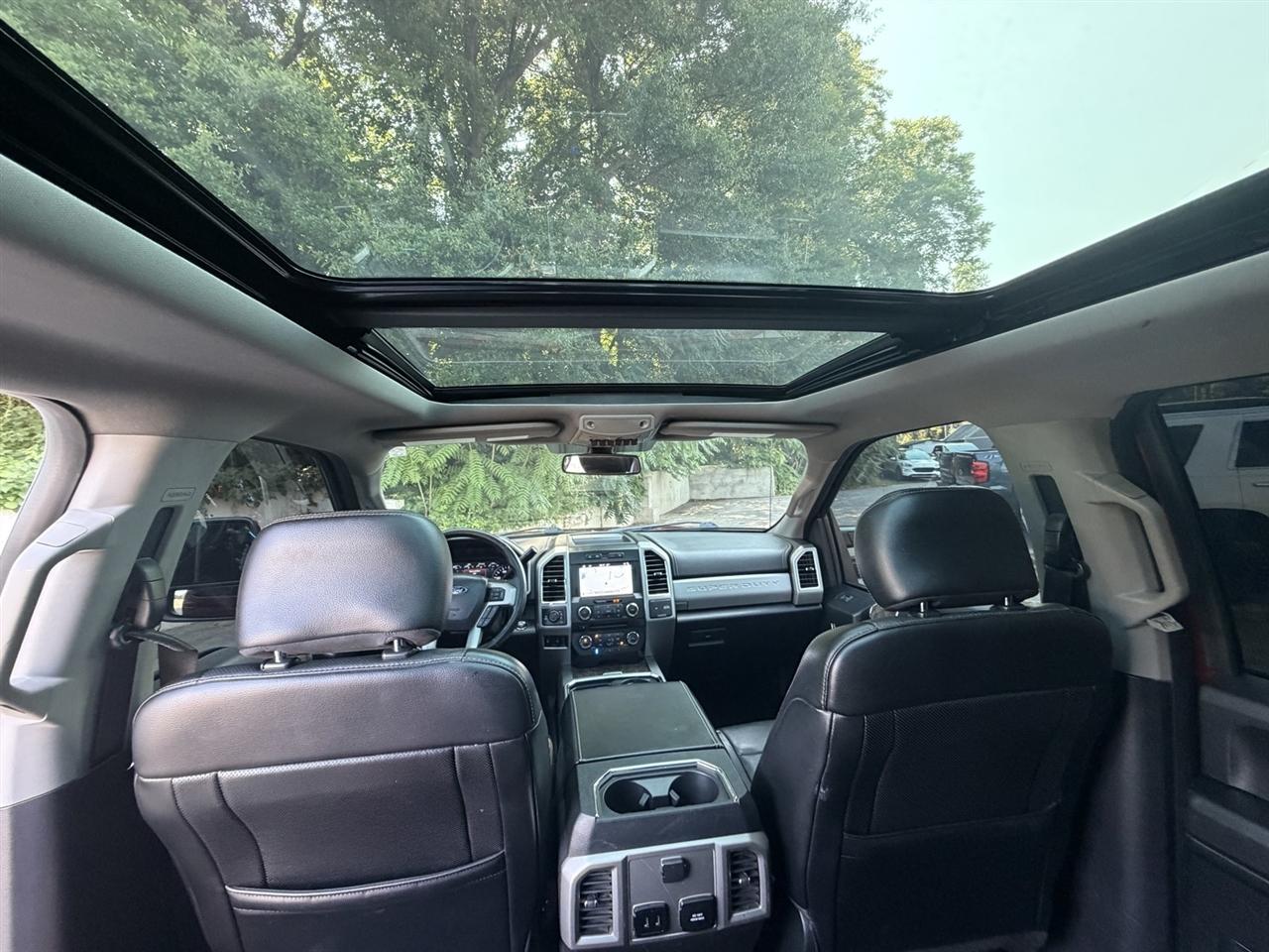 Ford F-250 SD Lariat Crew Cab 4WD 2018
