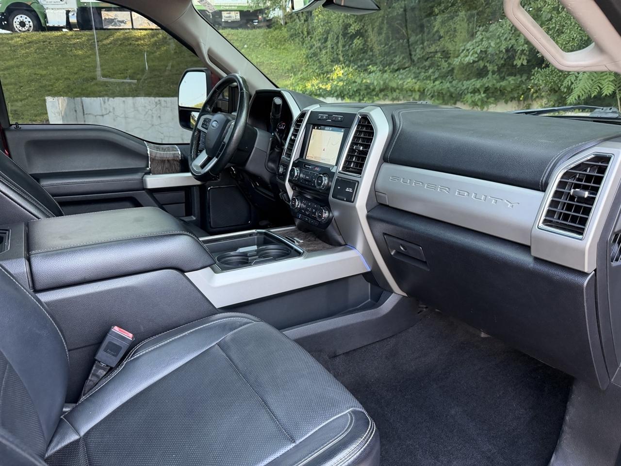 Ford F-250 SD Lariat Crew Cab 4WD 2018