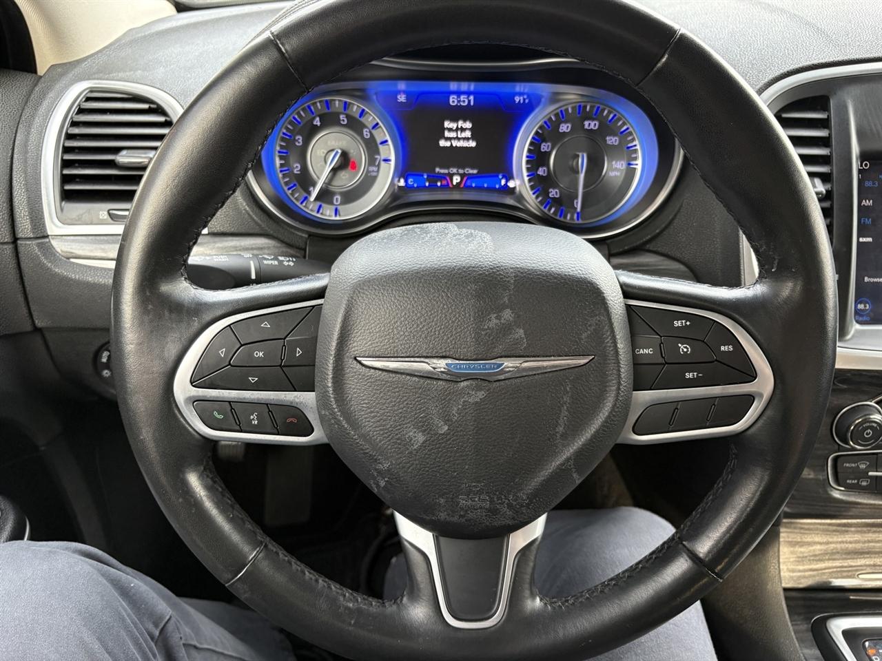 Chrysler 300 Touring 2021