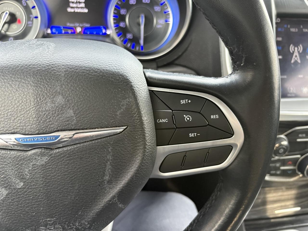 Chrysler 300 Touring 2021