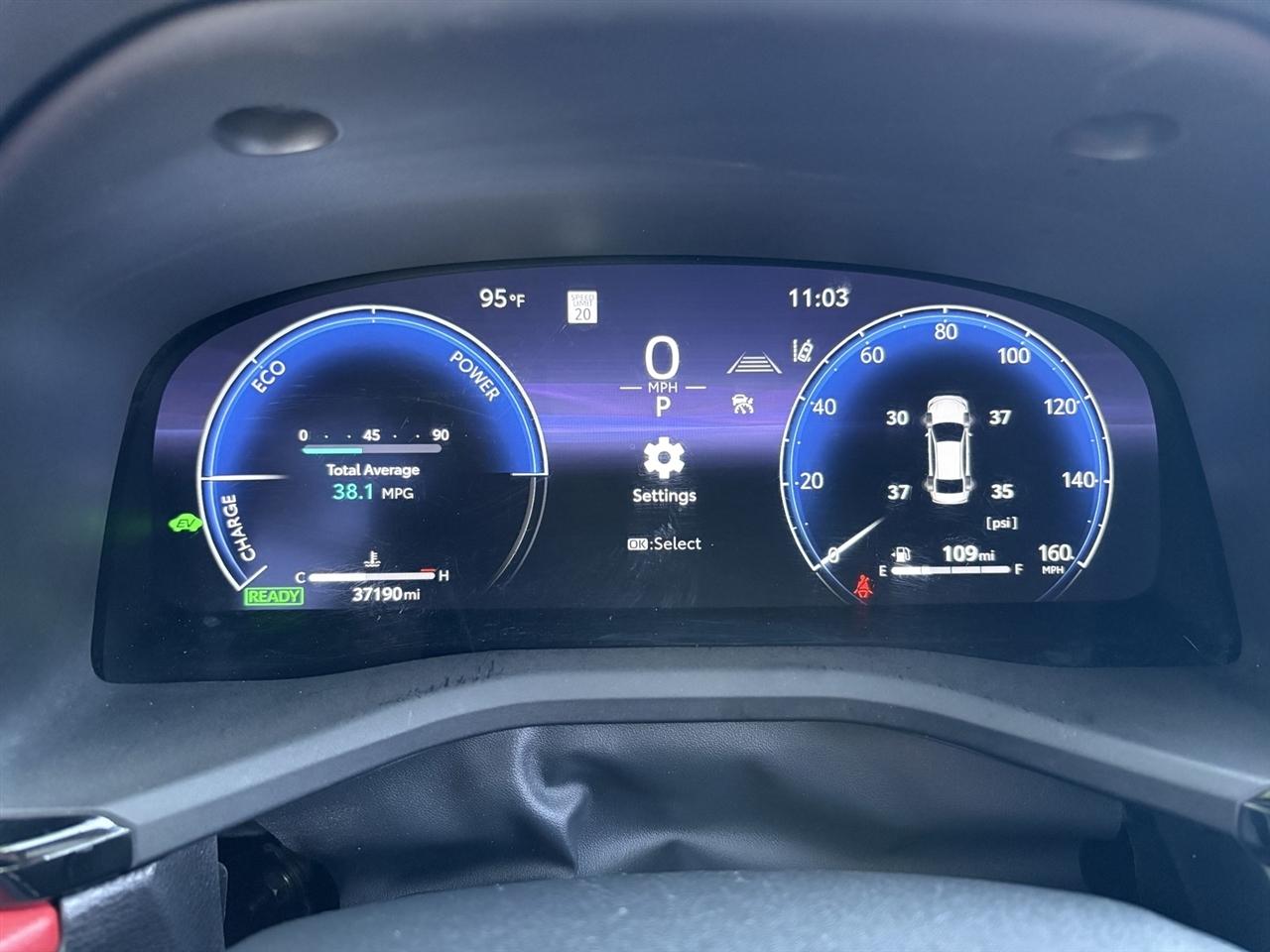 Toyota Camry Hybrid XSE 2025