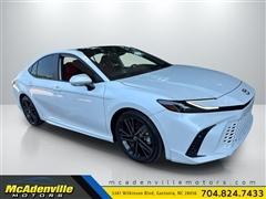 2025 Toyota Camry Hybrid 