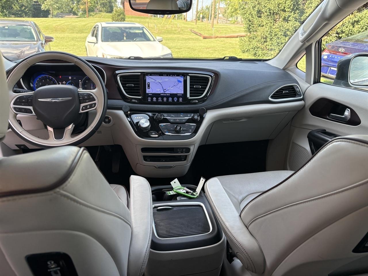 Chrysler Pacifica Limited 2017
