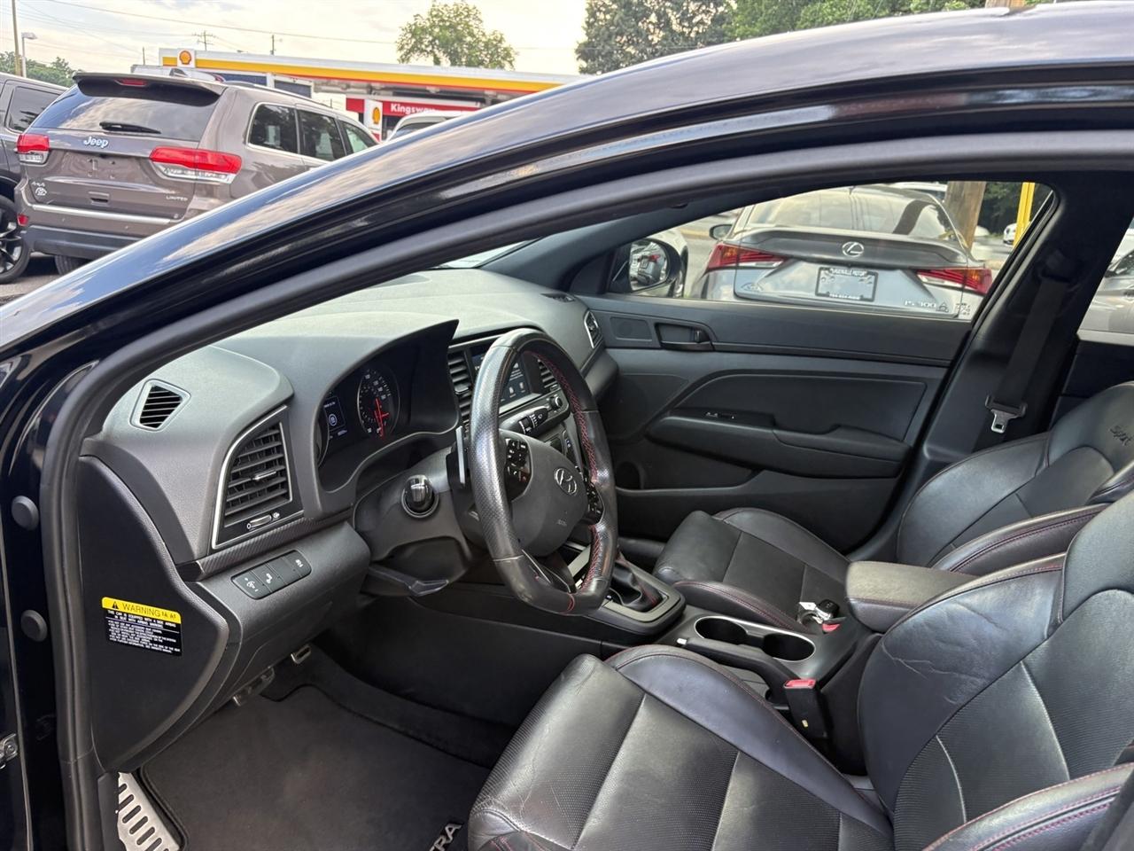 Hyundai Elantra  2018